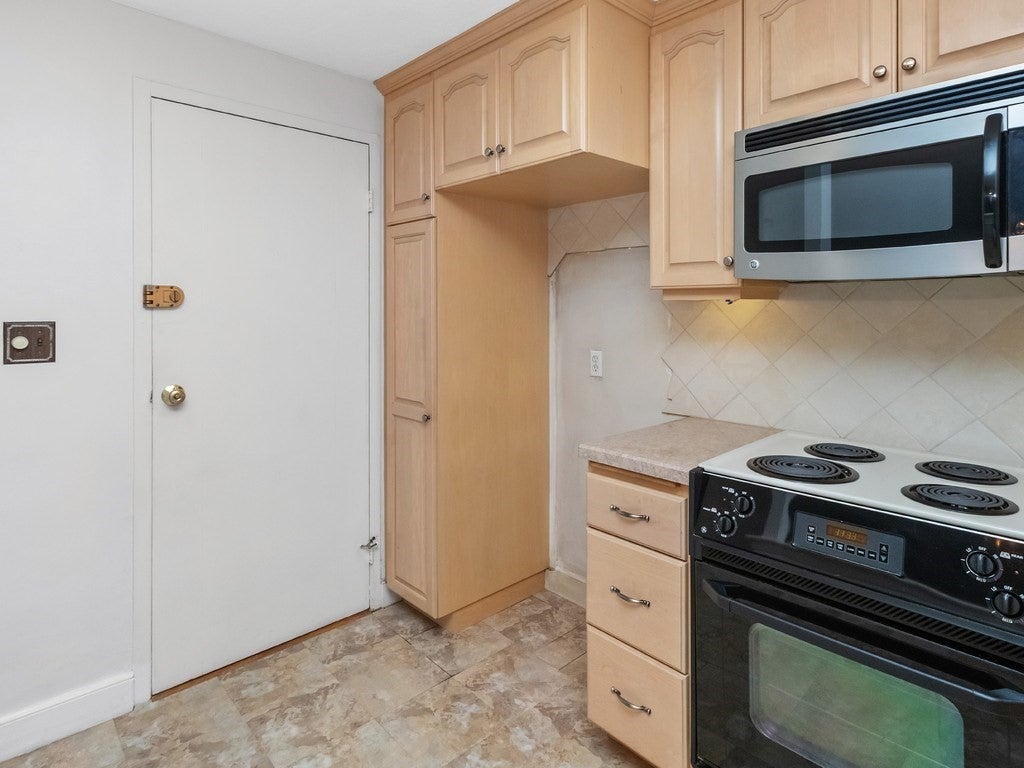 40 Whitman Road #B-2, Waltham, MA, 40 Whitman Road #B-2, Waltham, MA Photo #8