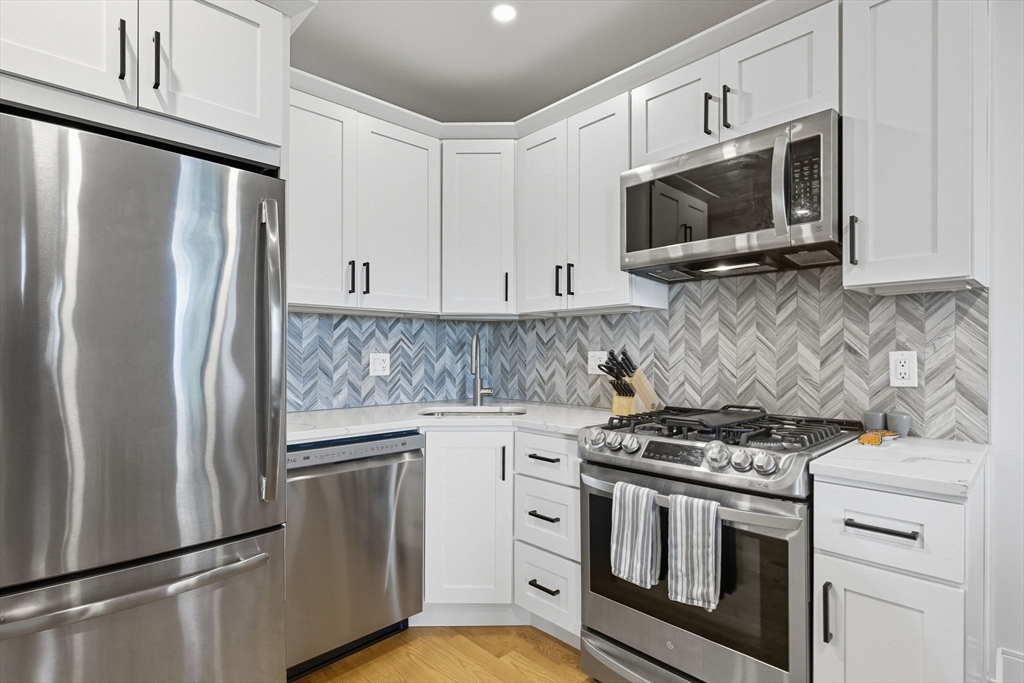 120 Bremen St 3
