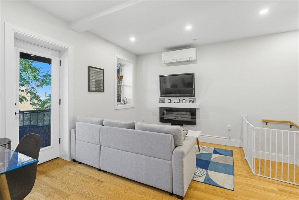 120 Bremen St 3