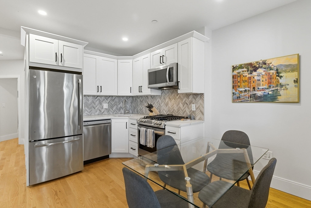 120 Bremen St 3