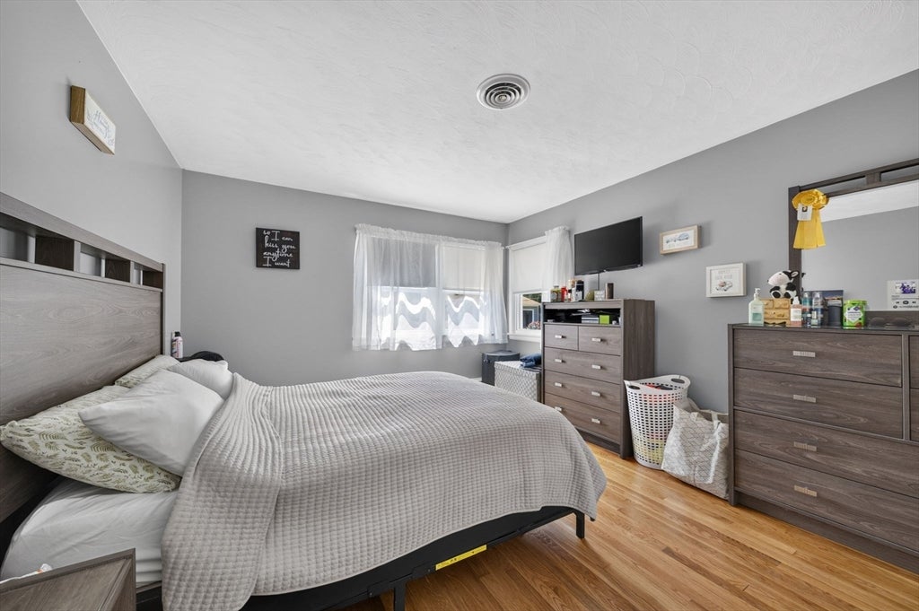 84 Evans Street, Somerset, MA Photo #12
