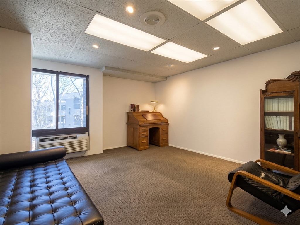 1105 Massachusetts Ave 2A