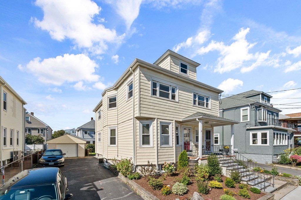 38 Amsden St 38