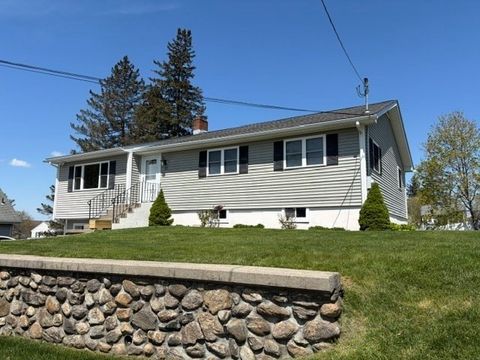 Photo of 85 Kalmar St, Worcester, MA 01606 (MLS # 73521611)