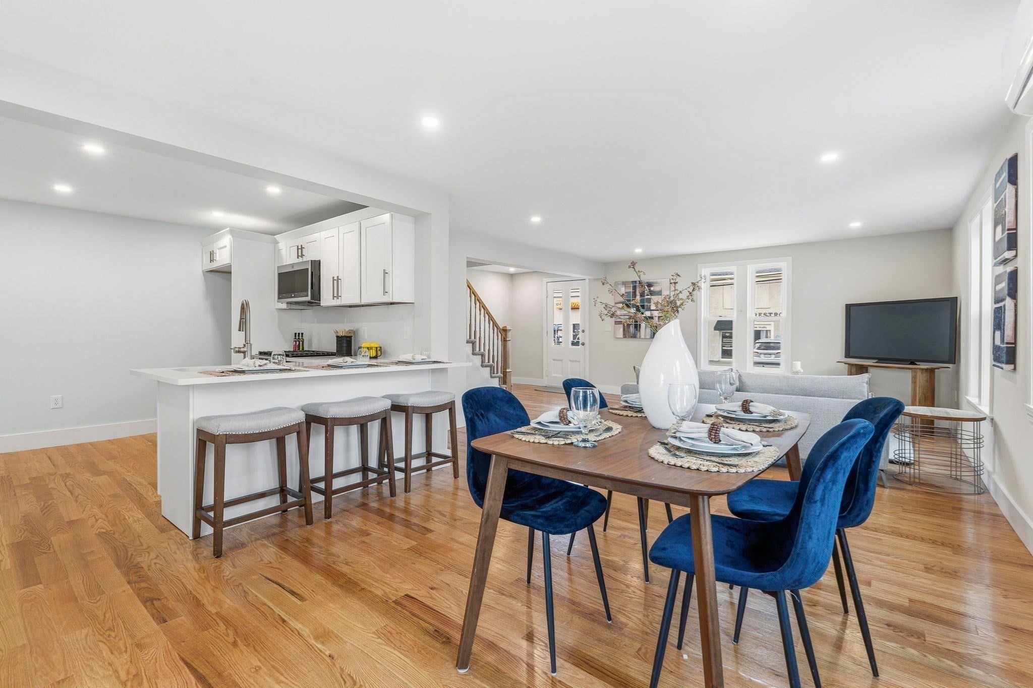 8 Hammatt St 8