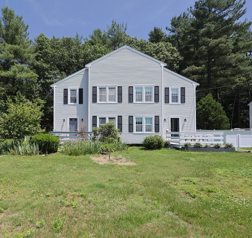 Plainville, Massachusetts 02762, United States, 2 Bedrooms Bedrooms, ,2 BathroomsBathrooms,Residential,Contingent,154128