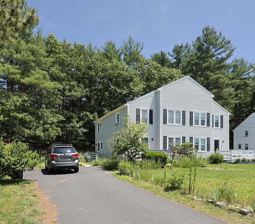 Plainville, Massachusetts 02762, United States, 2 Bedrooms Bedrooms, ,2 BathroomsBathrooms,Residential,Contingent,154128