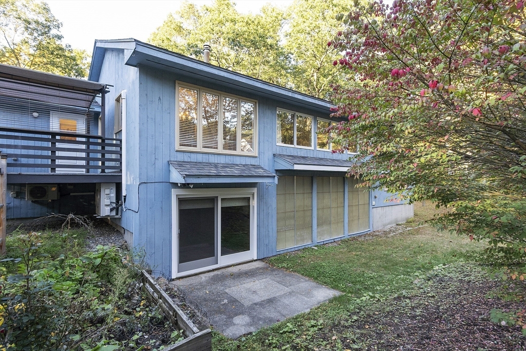 45 Meetinghouse Hill Road