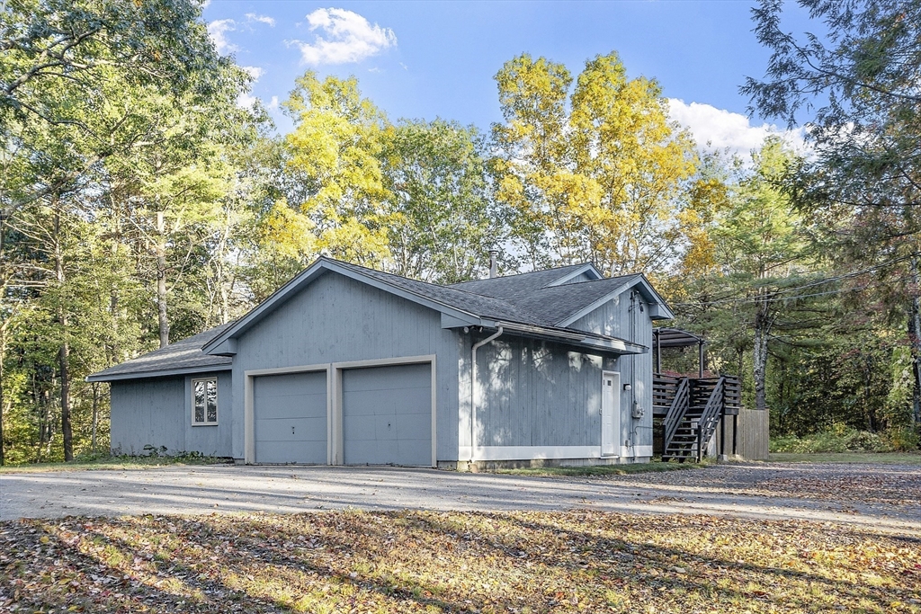 45 Meetinghouse Hill Road