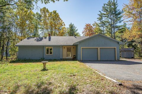 45 Meetinghouse Hill Road Sterling MA 01564
