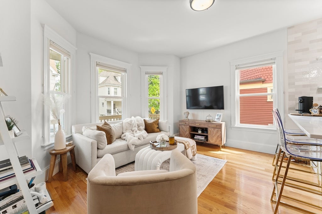 54 Bloomfield St #1, Boston, MA, 54 Bloomfield St #1, Boston, MA Photo #3