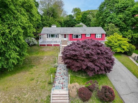 Photo of 179 Woburn St, Medford, MA 02155 (MLS # 73528457)