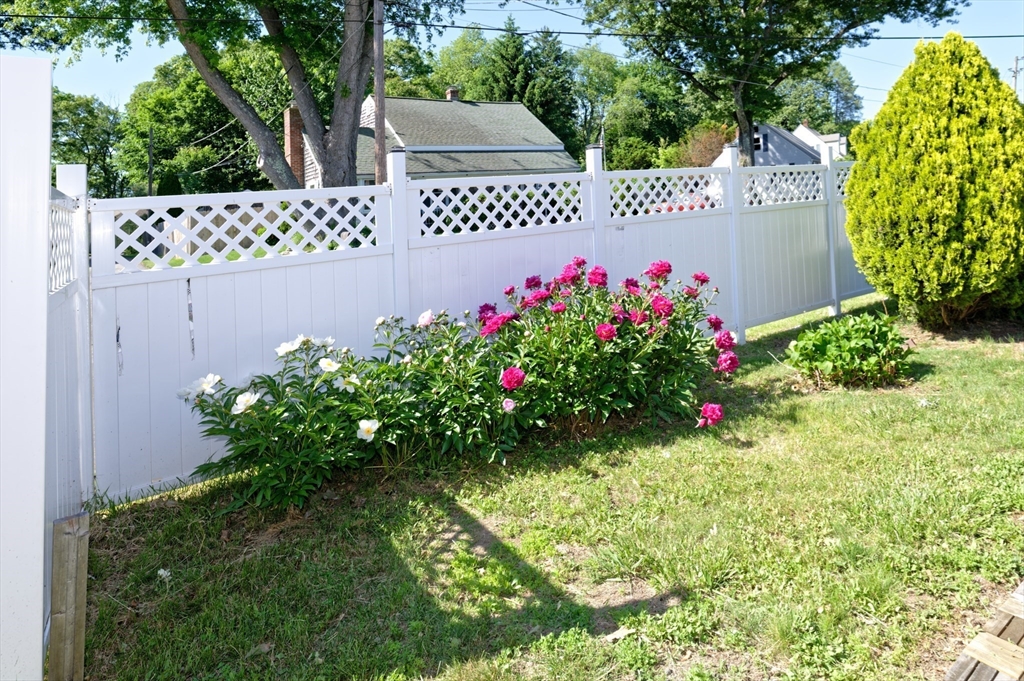 1 Rockland Road Ct
