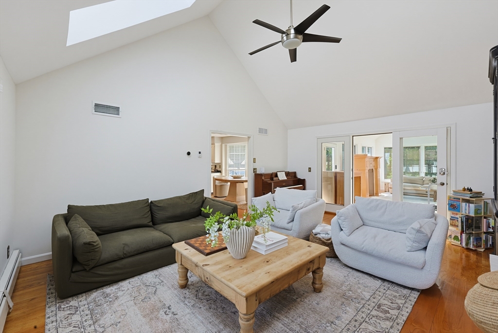 50 Meadowlark Dr