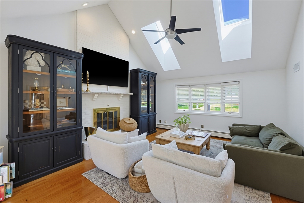 50 Meadowlark Dr