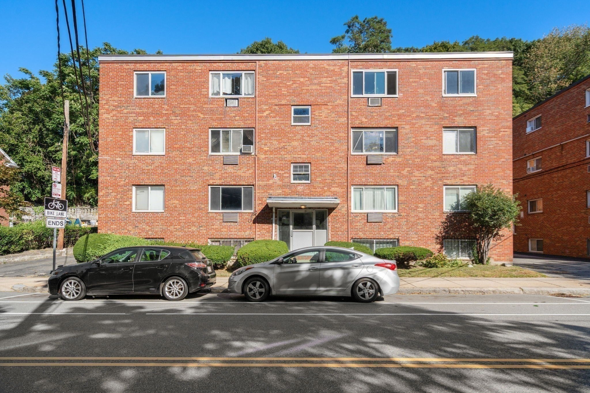 365 Faneuil St #4, Boston, MA Photo #25