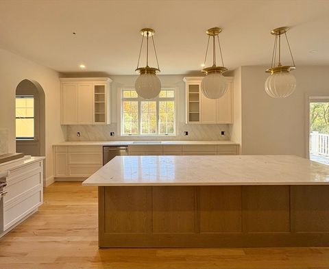 41 Winter St Reading MA 01867