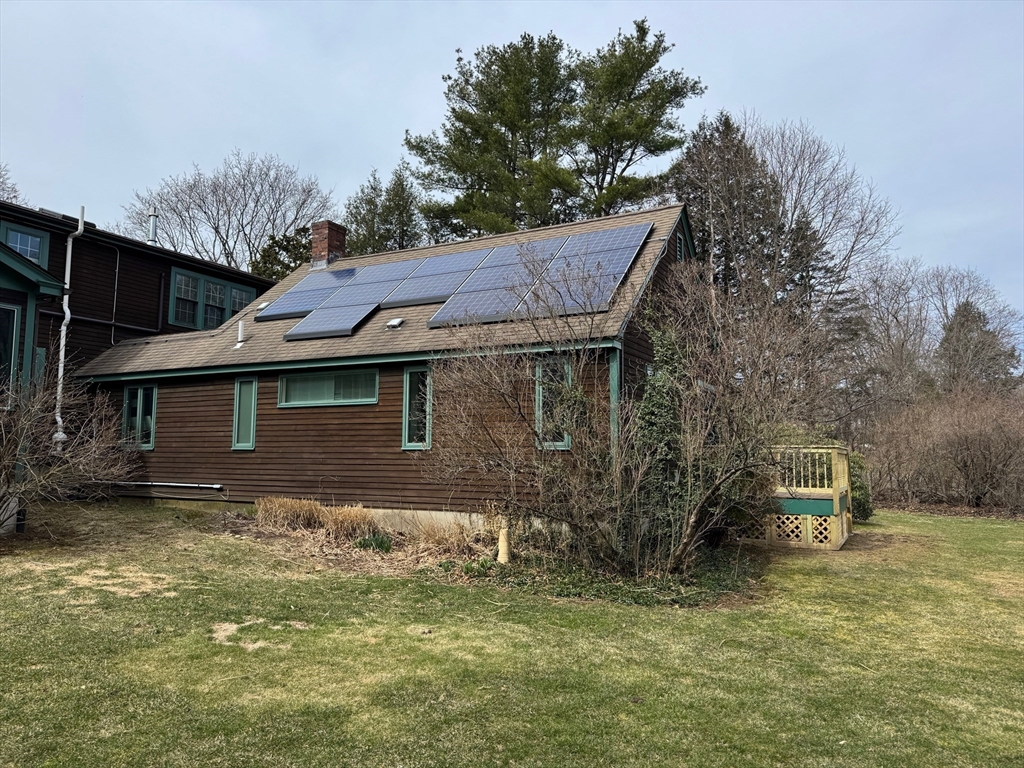 12 1/2 Longmeadow Rd 12 1/2