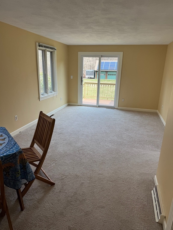 12 1/2 Longmeadow Rd 12 1/2
