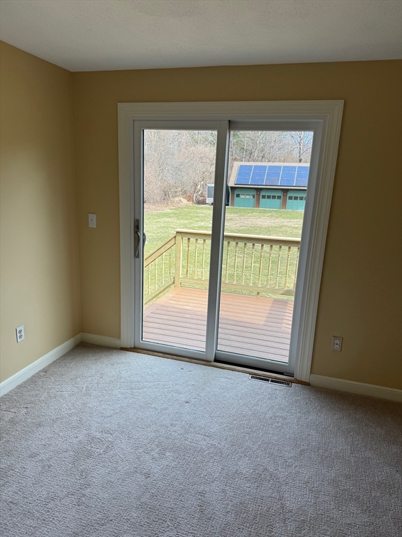 12 1/2 Longmeadow Rd 12 1/2
