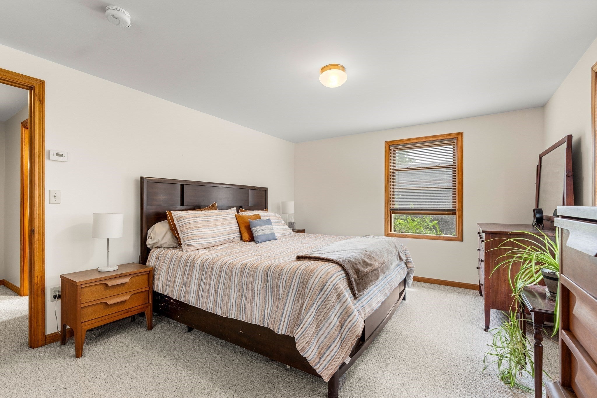 90 Village St, Marblehead, MA Photo #24