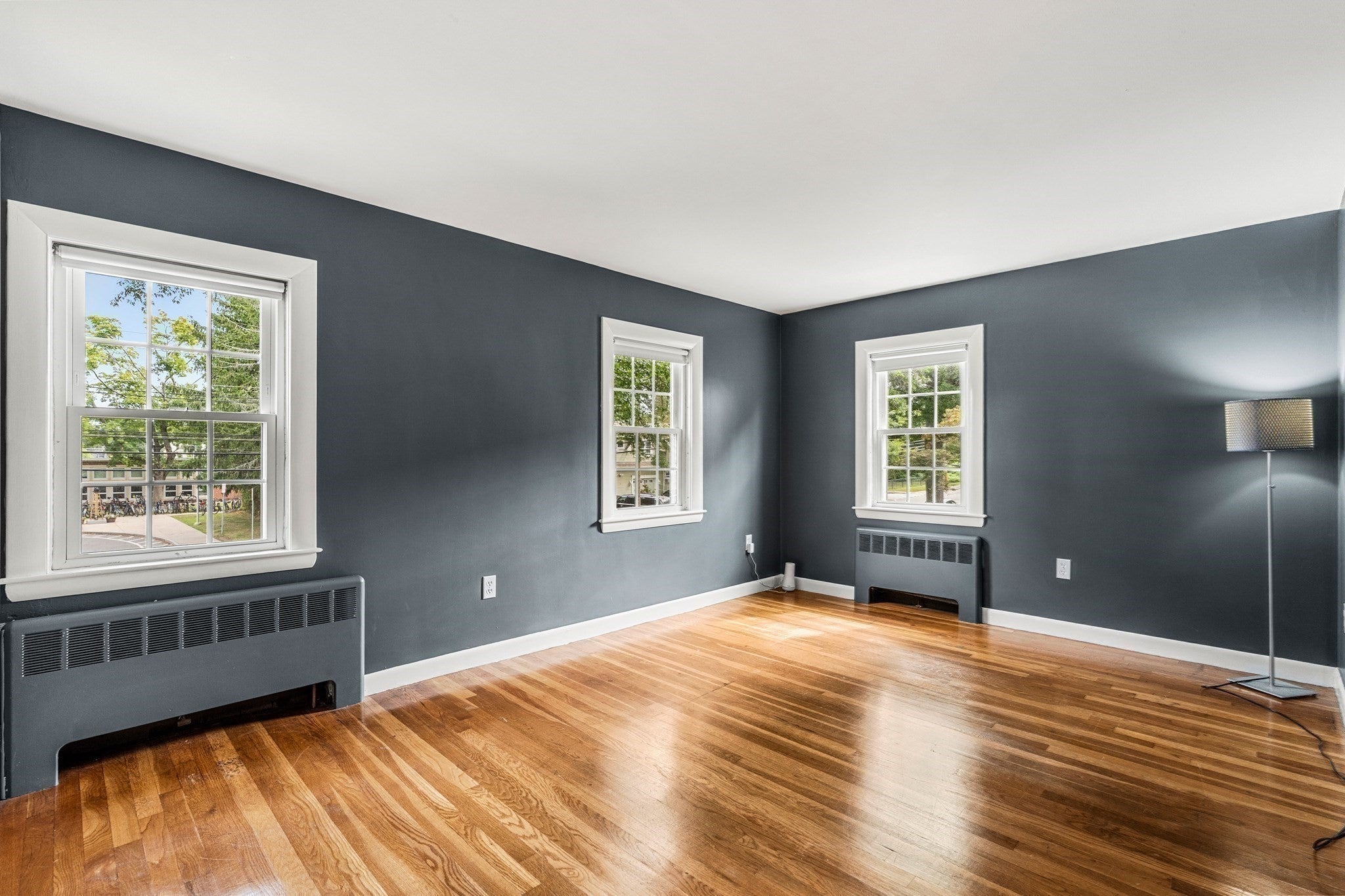 90 Village St, Marblehead, MA Photo #11