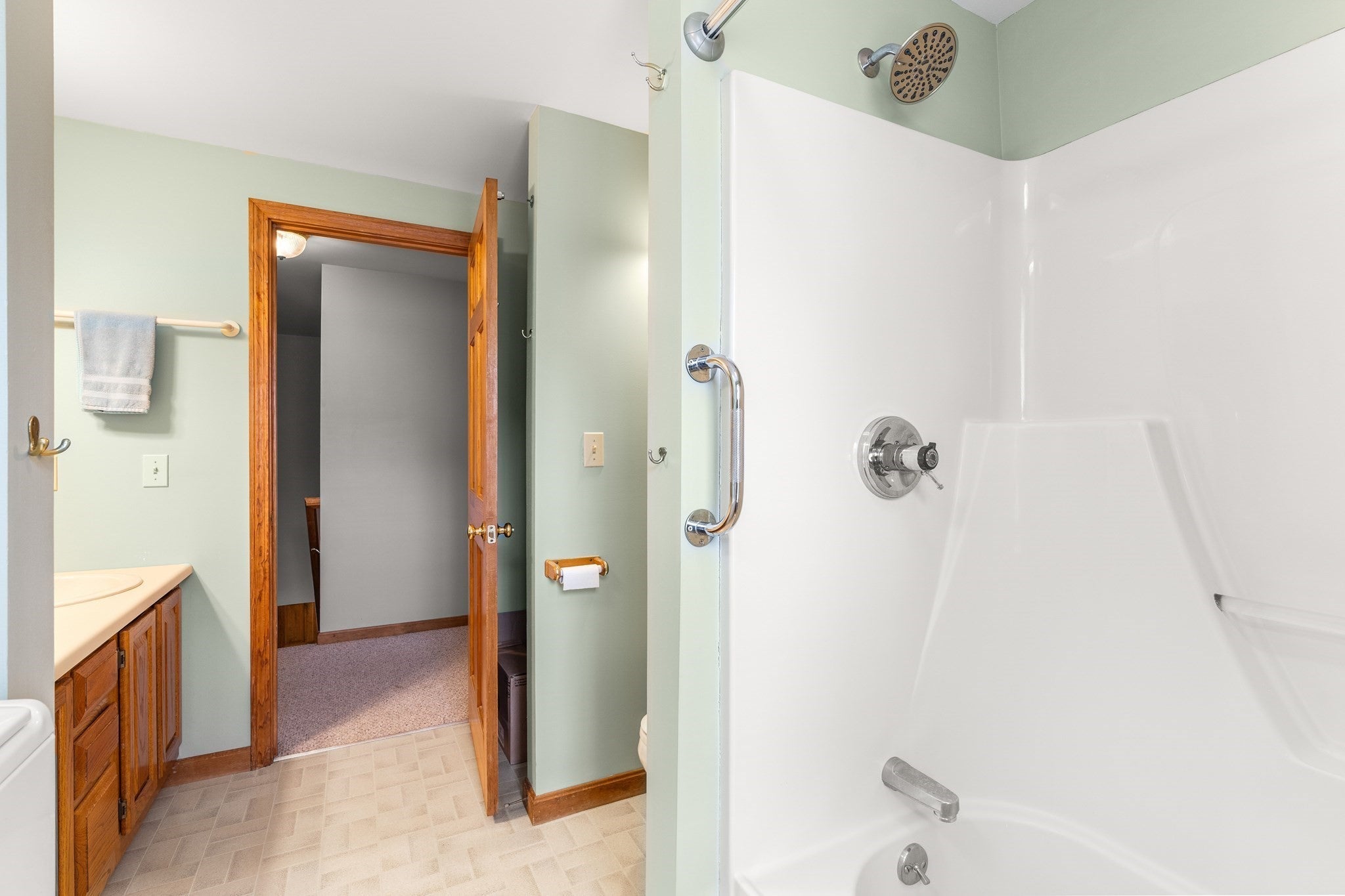 90 Village St, Marblehead, MA Photo #27