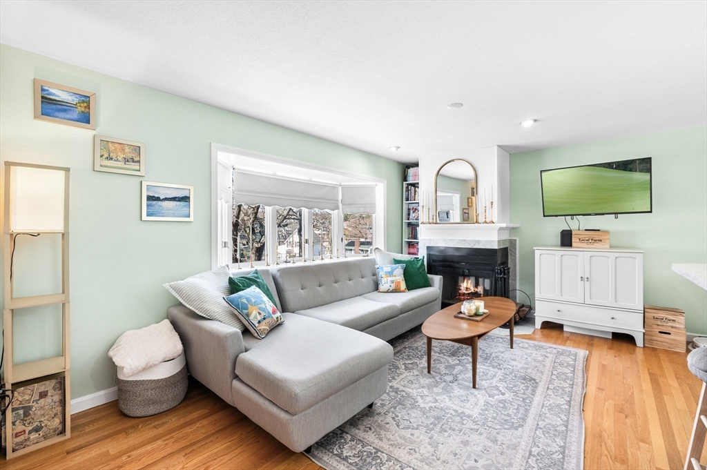 18 Village Ct 18