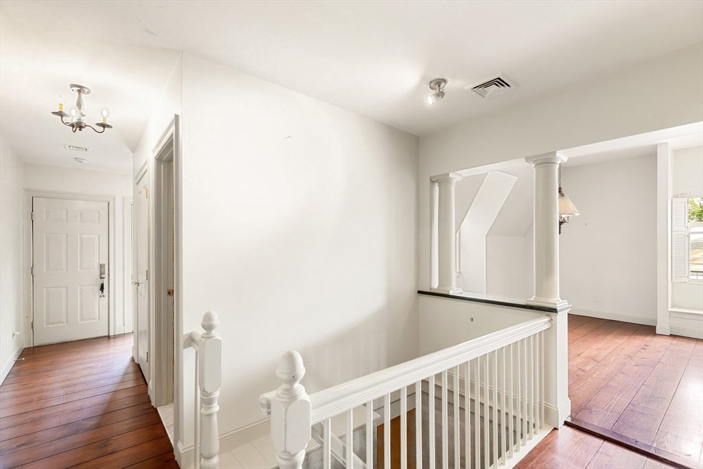 110 High St 3