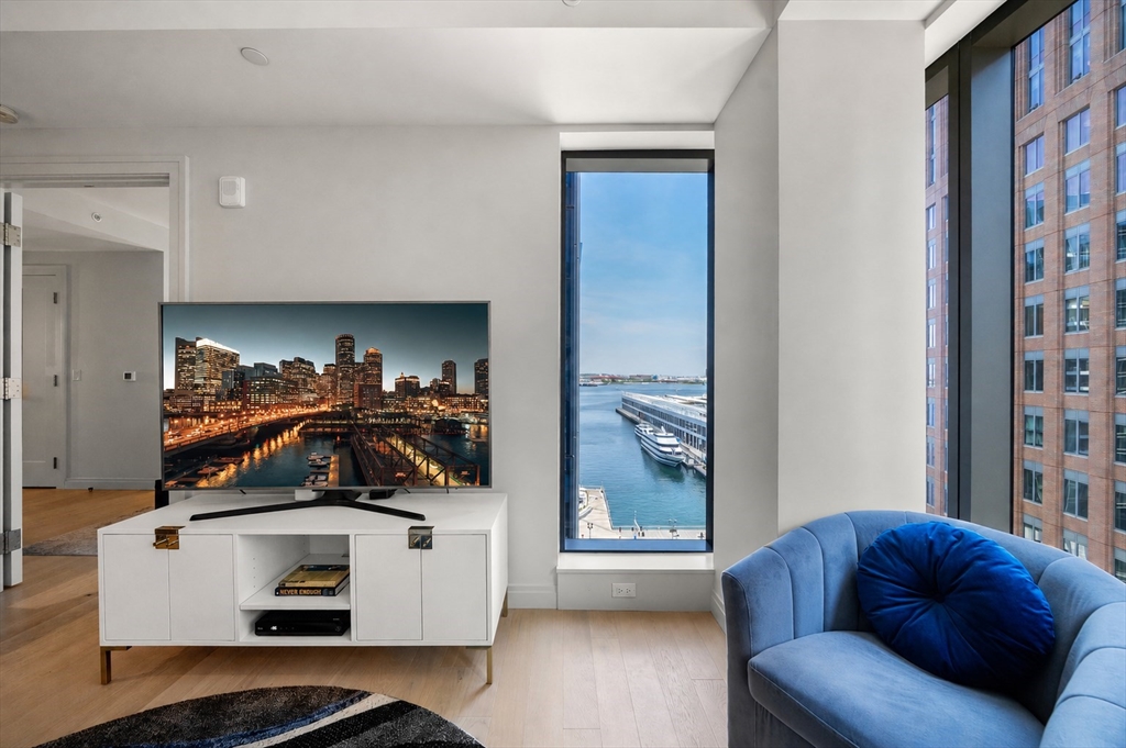 135 Seaport Blvd 1506