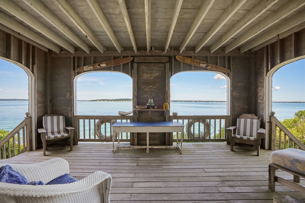 1 Clarks Island