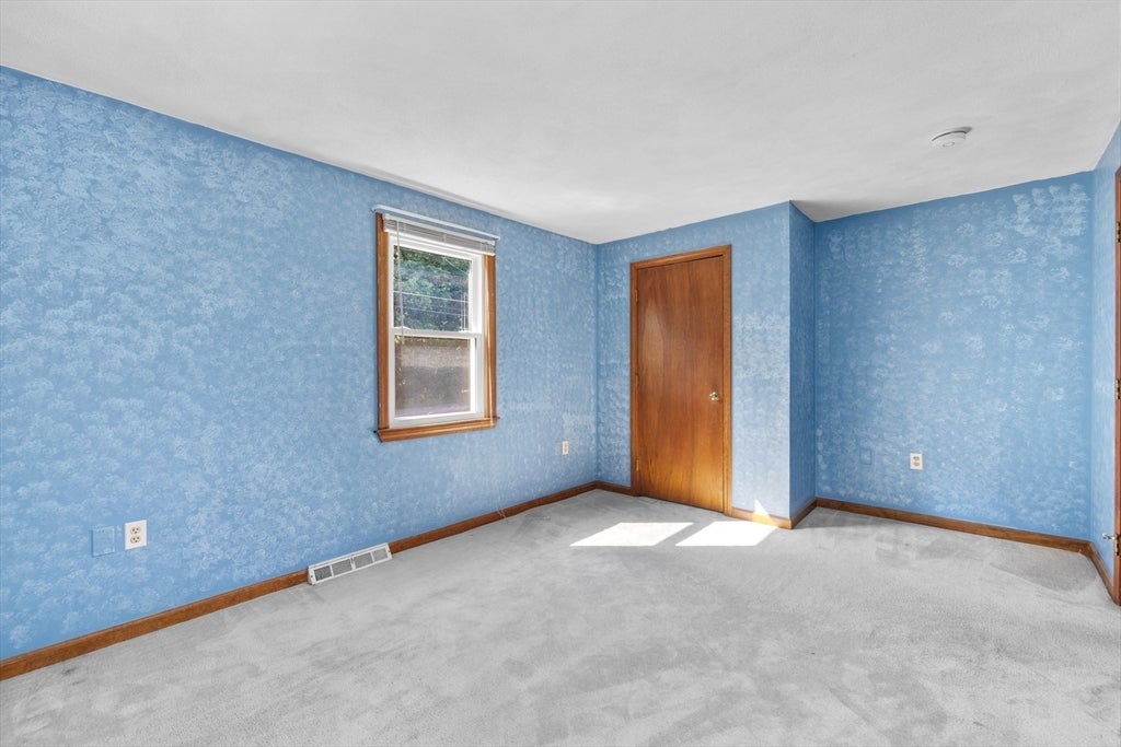 129 Forest St, Franklin, MA, 129 Forest St, Franklin, MA Photo #10
