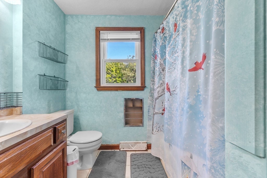 129 Forest St, Franklin, MA, 129 Forest St, Franklin, MA Photo #12