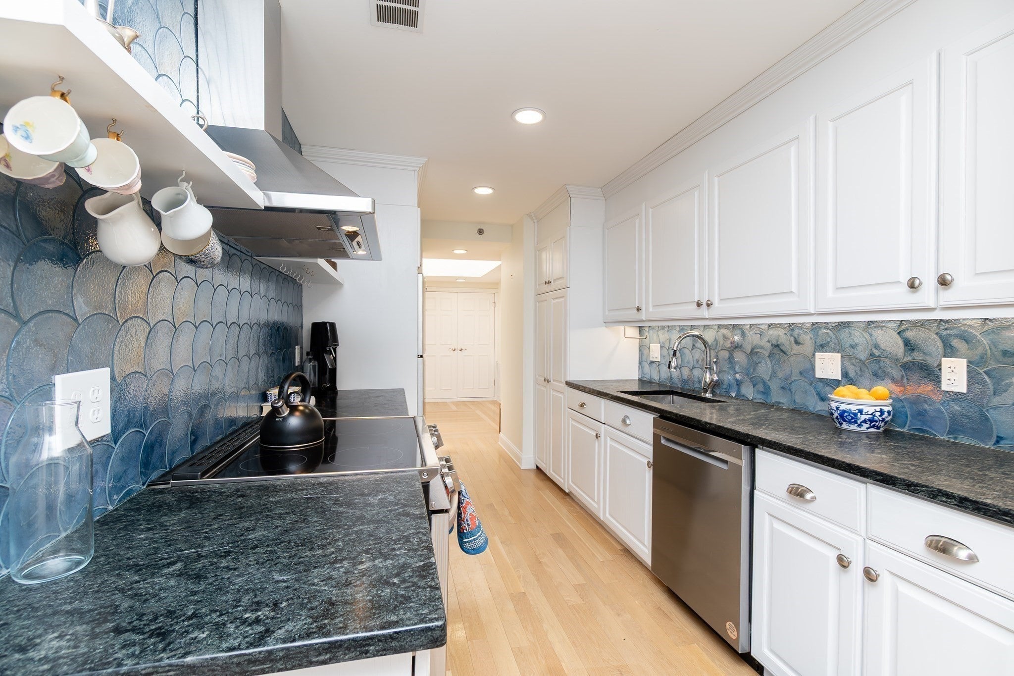 1 Seal Harbor #916, Winthrop, MA, 1 Seal Harbor #916, Winthrop, MA Photo #8