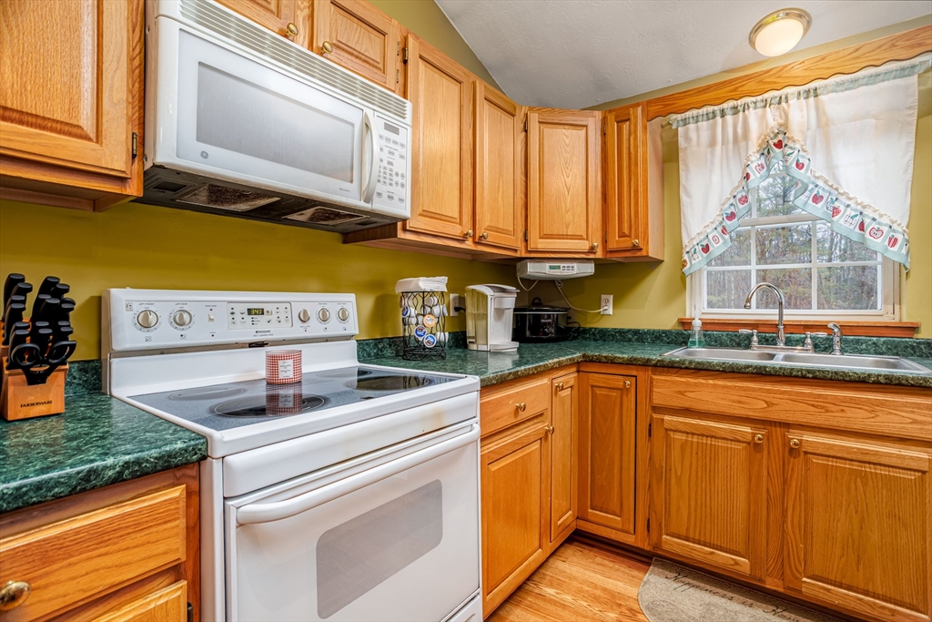 250 Teel Rd