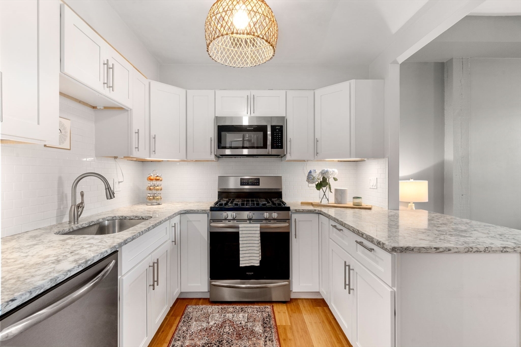 7 S Stone Mill Drive 403