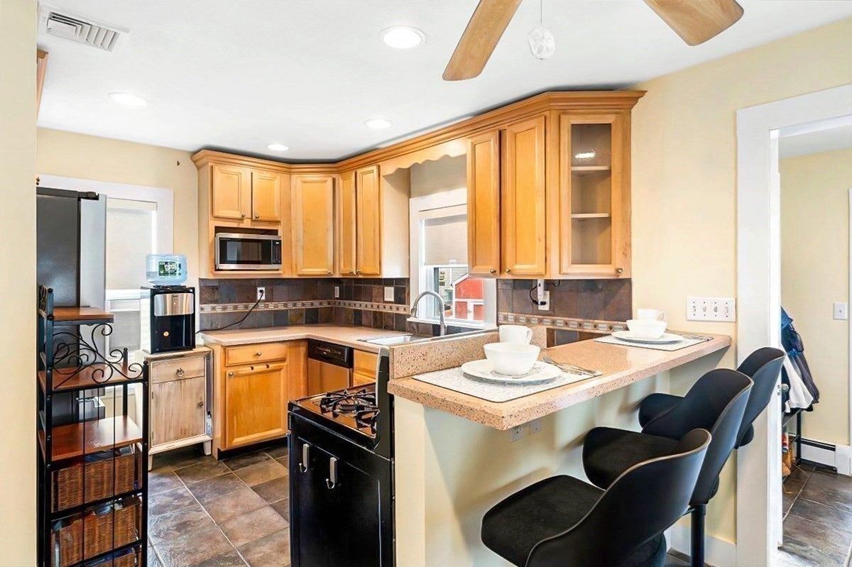 28 Everett Steet ST #1, Woburn, MA, 28 Everett Steet ST #1, Woburn, MA Photo #5