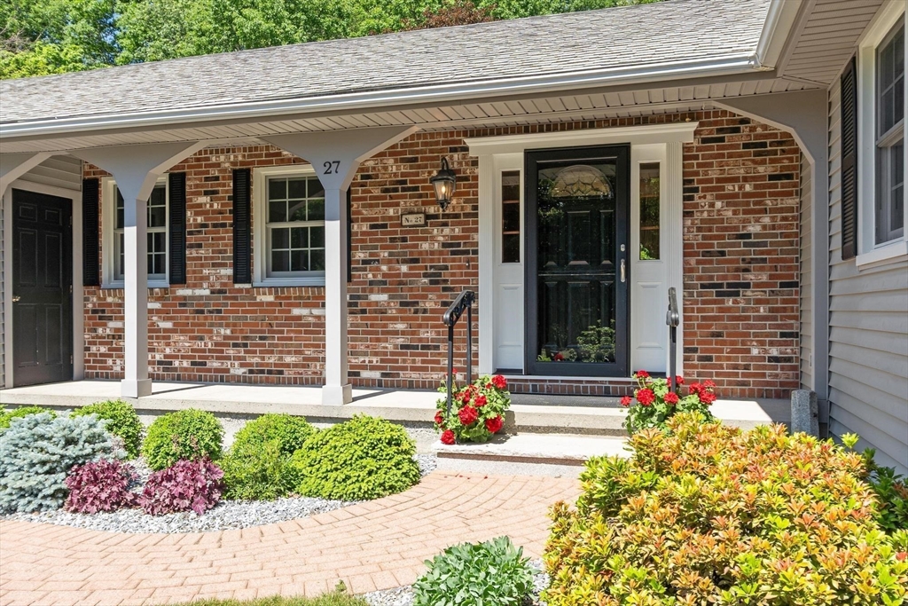27 Cheryl Ann Dr