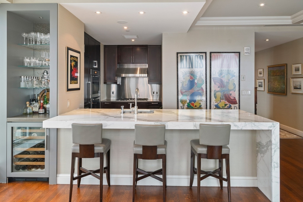 400 Stuart St 20A