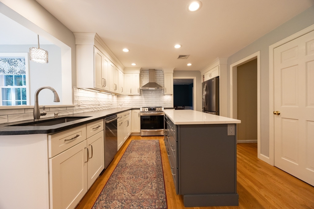 11 Quail Run Rd