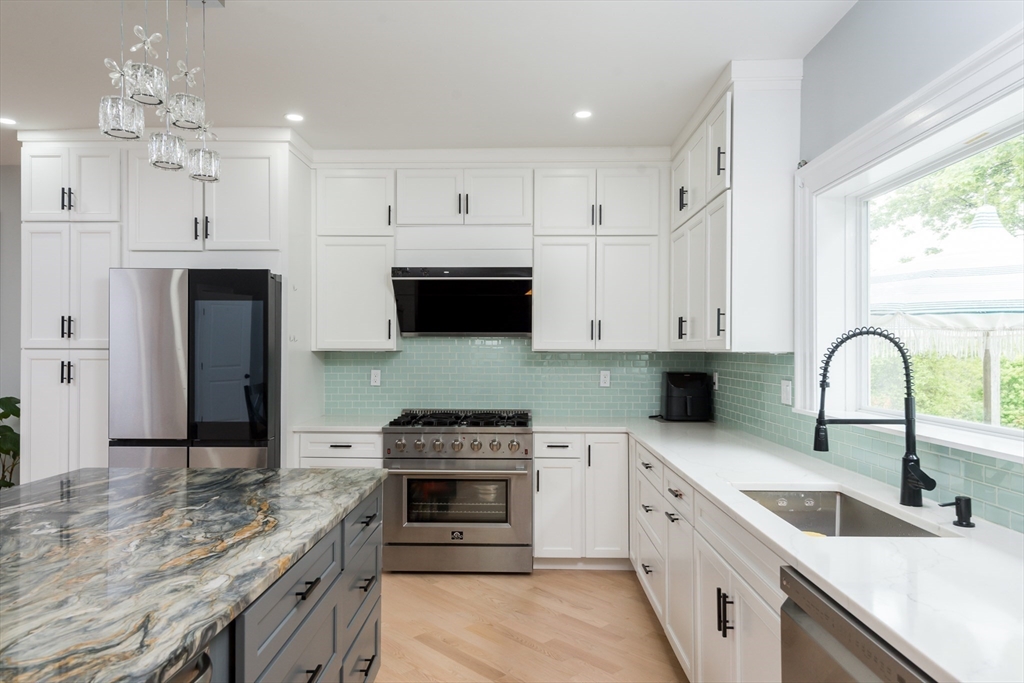 6 Fallon Cir