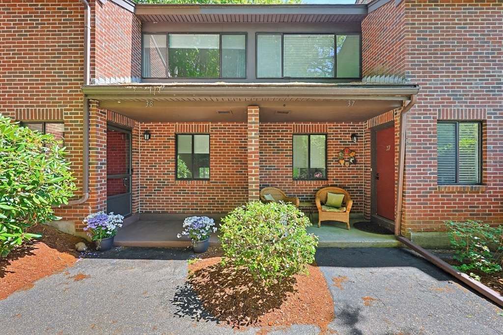 38 Highwood Drive 38