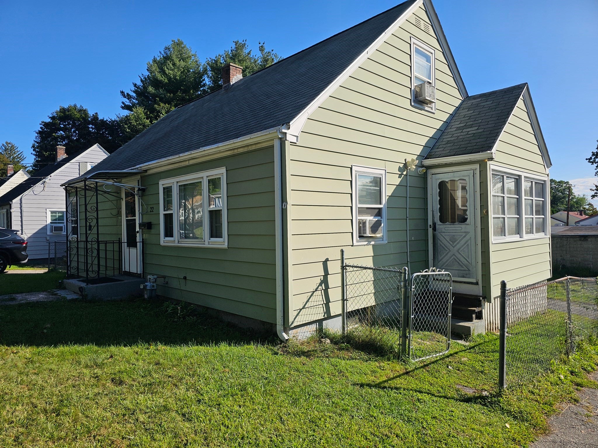 22 Winchester Ave, Worcester, MA, 22 Winchester Ave, Worcester, MA Photo #4