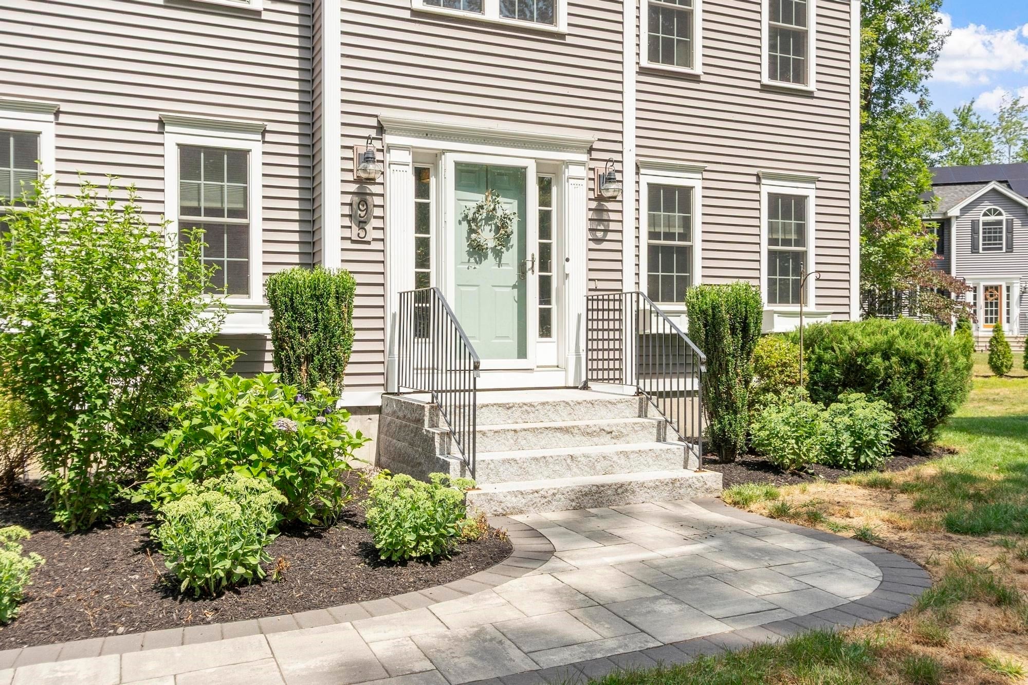 95 Prescott St