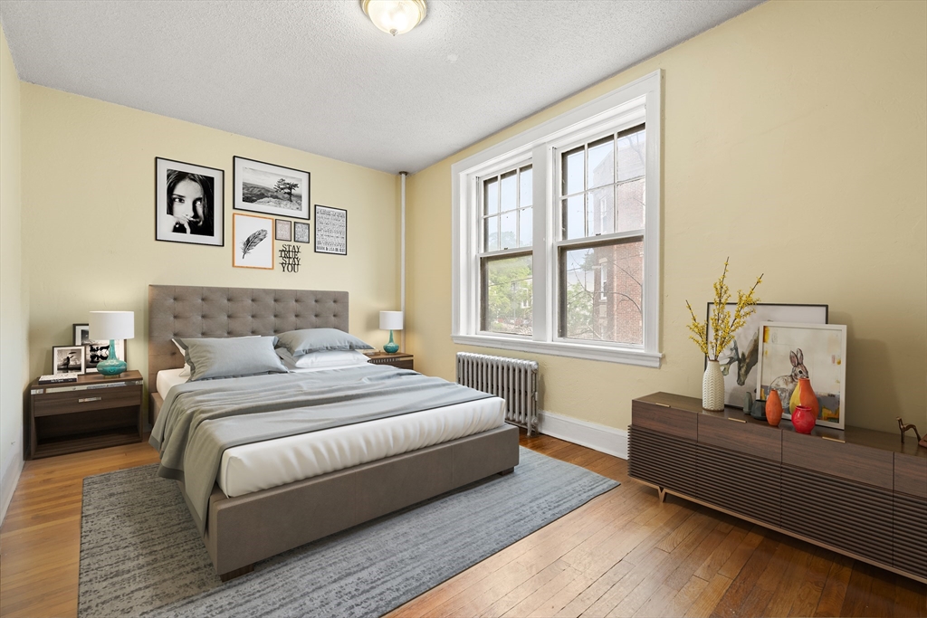 114 Strathmore 302