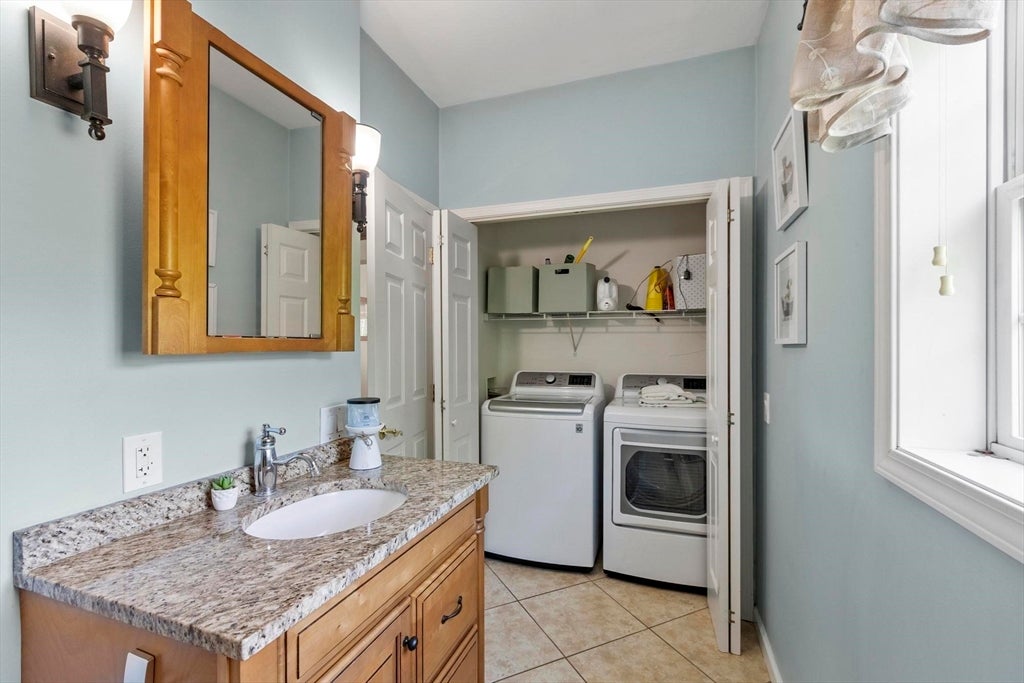 677 Franklin Rd, Fitchburg, MA, 677 Franklin Rd, Fitchburg, MA Photo #9