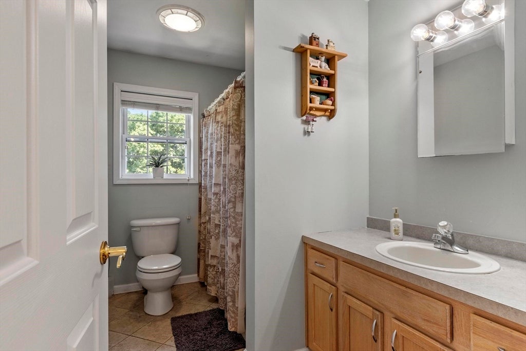 677 Franklin Rd, Fitchburg, MA, 677 Franklin Rd, Fitchburg, MA Photo #38