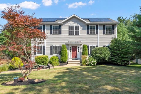 Photo of 677 Franklin Rd, Fitchburg, MA 01420 (MLS # 73560548)