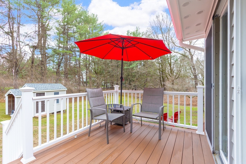 Sudbury, Massachusetts 01776, United States, 4 Bedrooms Bedrooms, ,3 BathroomsBathrooms,Residential,Active,109709