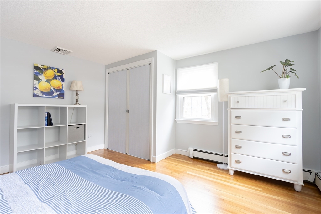 Sudbury, Massachusetts 01776, United States, 4 Bedrooms Bedrooms, ,3 BathroomsBathrooms,Residential,Active,109709